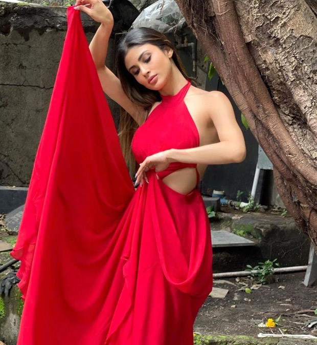 Mouni Roy looks ravishing in a fiery backless red dress