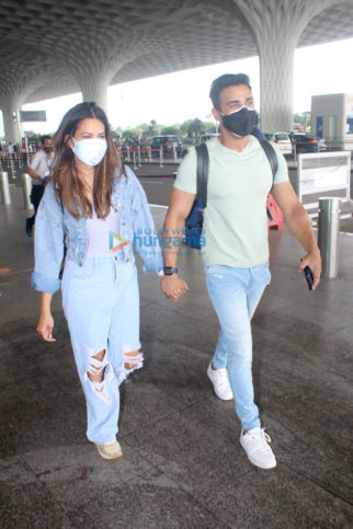 Photos: Pulkit Samrat, Kriti Kharbanda, Sai Tamhankar and others snapped at the airport