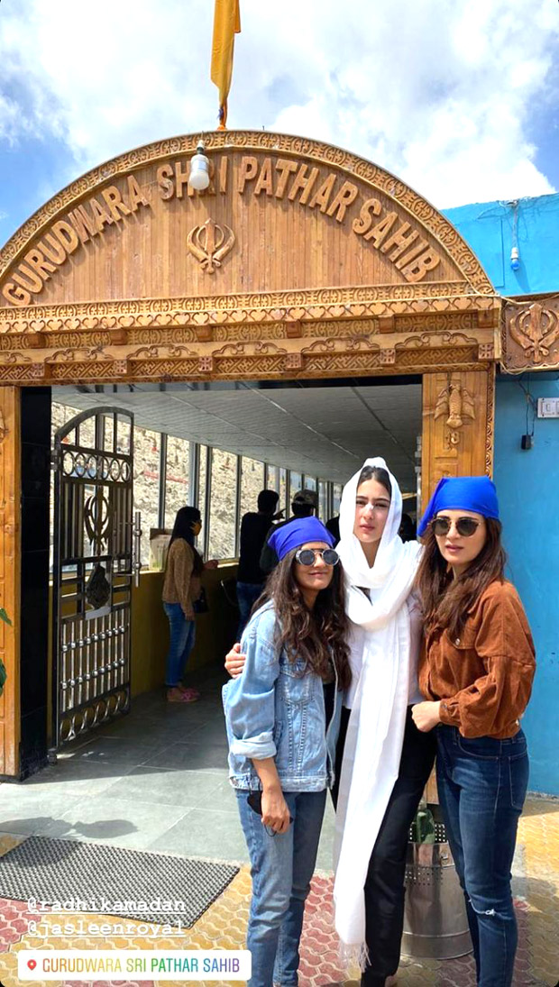 Sara-Ali-Khan-Radhika-Madan-and-Jasleen-Royal-visit-Gurudwara-Shri-Pathar-Sahib-in-Ladakh-See-photos-1.jpg
