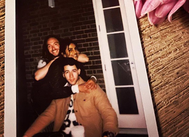 "Some moments are forever", says Priyanka Chopra as she shares a lovely picture with hubby Nick Jonas : Bollywood News - Vimarsana News