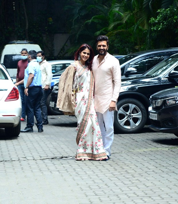 Genelia And Riteish Deshmukh Give Major Couple Style Goals As They Step Out For Ganpati 4880