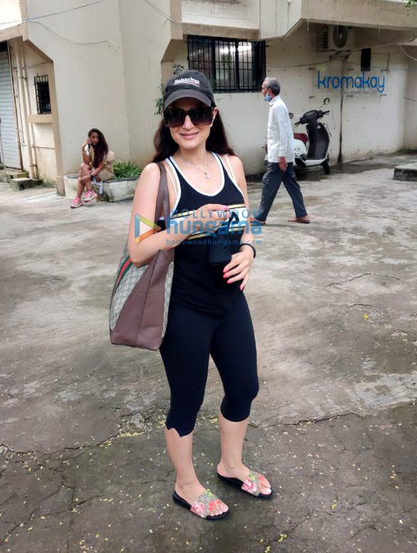 Photos: Ameesha Patel and Farah Khan snapped at Kromakay salon in Juhu