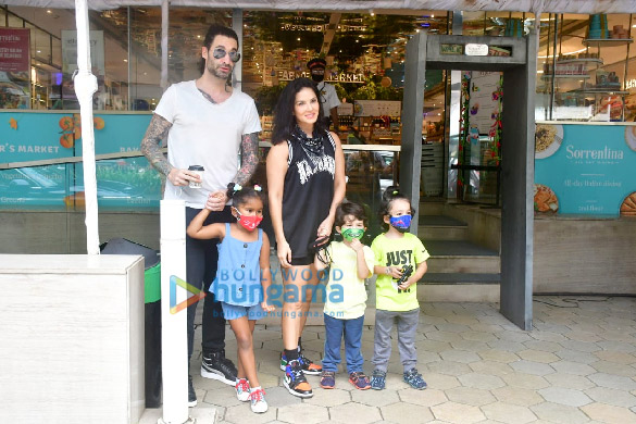 Photos: Sunny Leone spotted at Food Hall with her family