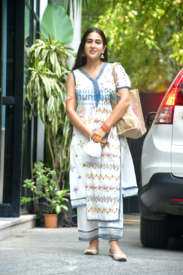 Photos: Sara Ali Khan spotted at Maddock Films office Photos: Sara Ali Khan spotted at Maddock Films office