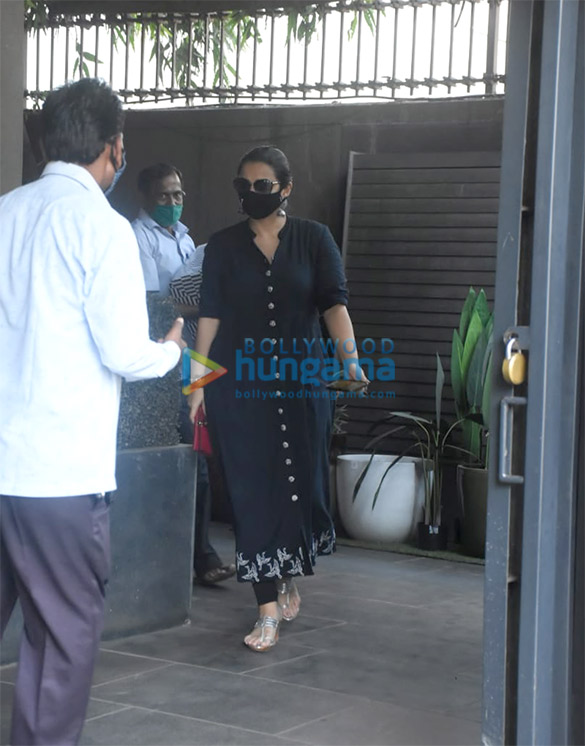 Photos: Vidya Balan snapped in Bandra