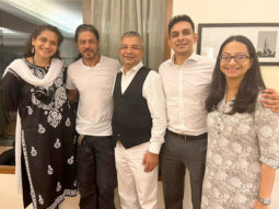 After Aryan Khan gets bail, Shah Rukh Khan is all smiles as he poses with the legal team that represented his son Shah Rukh Khan is all smiles after Aryan Khan gets bail as he poses with the legal team that represented his son