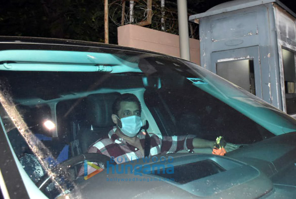 Photos: Salman Khan spotted at Kalina airport Photos: Salman Khan spotted at Kalina airport