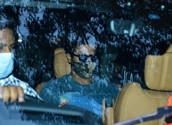 Photos: Vicky Kaushal spotted leaving from Katrina Kaif’s house Photos: Vicky Kaushal spotted leaving from Katrina Kaif’s house