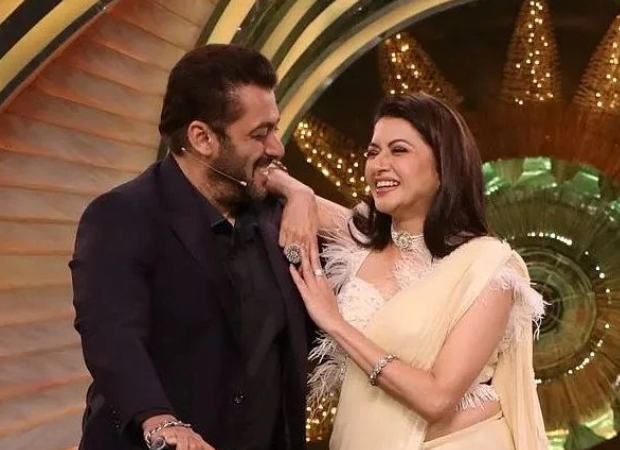 Bhagyashree pokes fun at Salman Khan’s snake bite incident; invites him to eat at a dhaba with ‘snakes’ on the menu