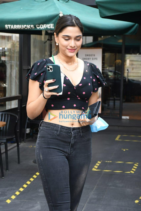 Photos: Saiee Manjrekar spotted at Starbucks in Andheri Photos: Saiee Manjrekar spotted at Starbucks in Andheri