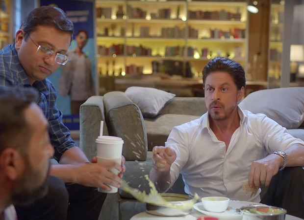Shah Rukh Khan drops Anurag Kashyap's phone in dal after he praises Disney+Hotstar's trending shows instead of pitching ideas for SRK+ : Bollywood News - Vimarsana News