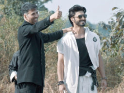 Akshay Kumar makes a special appearance on India’s Ultimate Warrior; announces Rs. 10 lakh prize money for the winner of the show hosted by Vidyut Jammwal Akshay Kumar makes a special appearance on India’s Ultimate Warrior; announces Rs. 10 lakh prize money for the winner of the show hosted by Vidyut Jammwal
