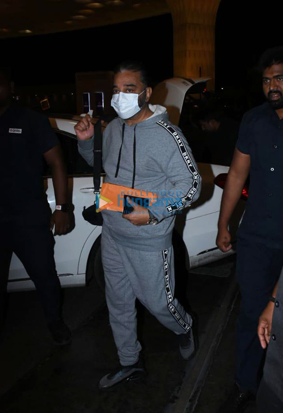 Photos Ranveer Singh, Varun Dhawan and others snapped at the airport 999 (2)