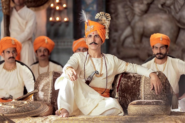 "Rarely do films take such monumental tasks" - Akshay Kumar is amazed that YRF created over 50,000 costumes for Prithviraj