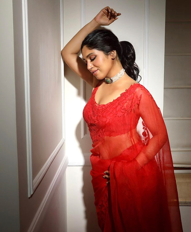 Bhumi Pednekar goes all glam in red organza saree for Raksha Bandhan trailer launch in Delhi