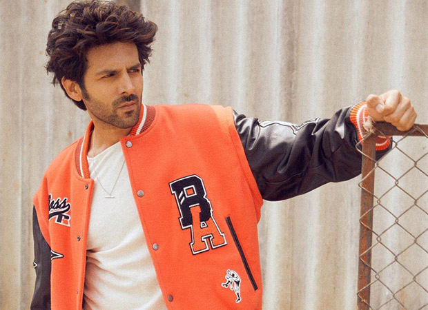 Kartik Aaryan talks about his love for football and favourite team: “I used to bunk classes in school to play football”