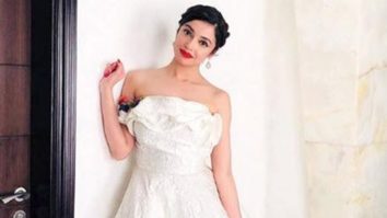 Divya Khosla Kumar gives fairy vibes in white gown