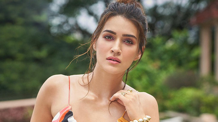 720px x 405px - Kriti Sanon: â€œSometimes you need to understand which battles to fight &  which to let go, becauseâ€¦â€ | Images - Bollywood Hungama