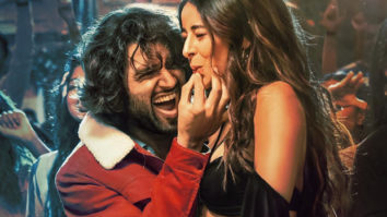 Liger: Vijay Deverakonda and Ananya Panday exude sizzling chemistry on the first poster of the upcoming song ‘Akdi Pakdi’