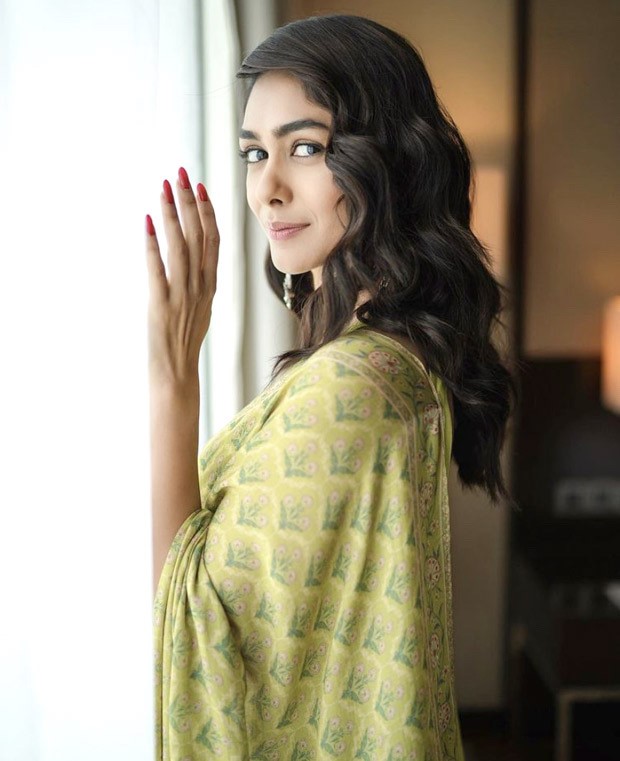 Mrunal Thakur is elegance personified in Anita Dongre’s lime green printed saree worth Rs. 16K 