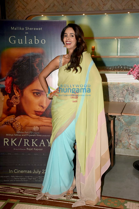 Photos Mallika Sherawat and Rajat Kapoor snapped at the promotions of their upcoming film RKRKAY (5)