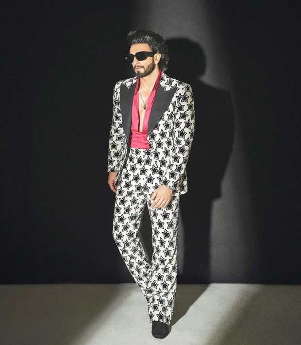 Ranveer Singh nails print-on-print trend with funky Gucci star printed suit for Koffee with Karan 7