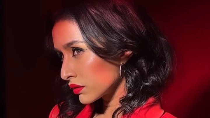 Shraddha Kapoor pulls off the red lip and graphic eyeliner with absolute grace