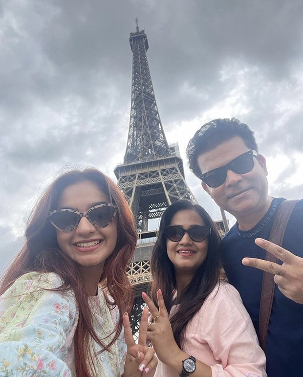 Anushka Sen is living her best life in Paris and her vacation photos are a proof of it
