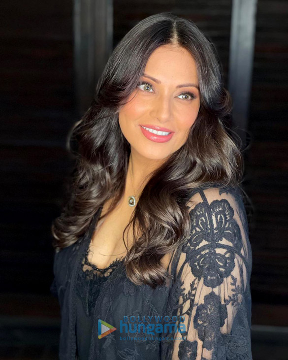 Bipasha Basu Photos, Images, HD Wallpapers, Bipasha Basu HD Images ...