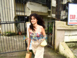 Photos: Taapsee Pannu snapped at Kromakay salon in Juhu