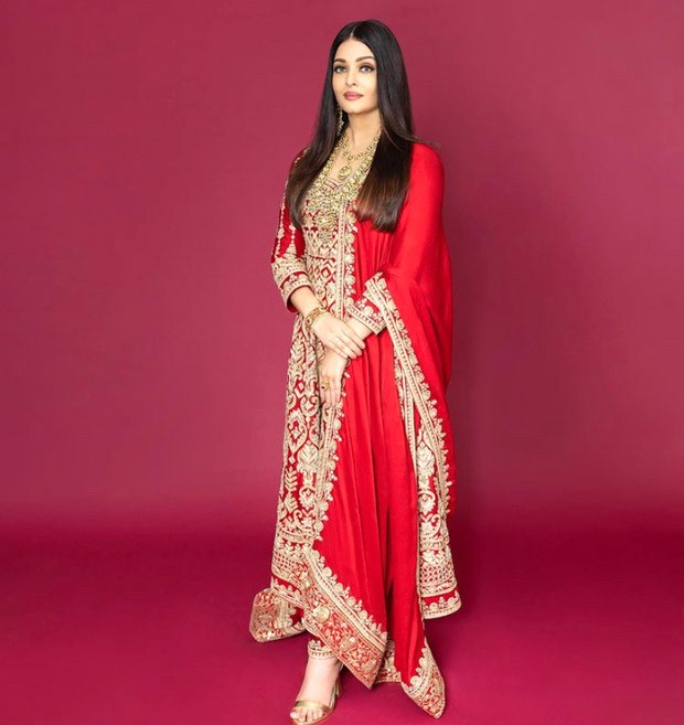 Aishwarya Rai Bachchan epitomizes royalty in red anarkali suit for Ponniyin Selvan event