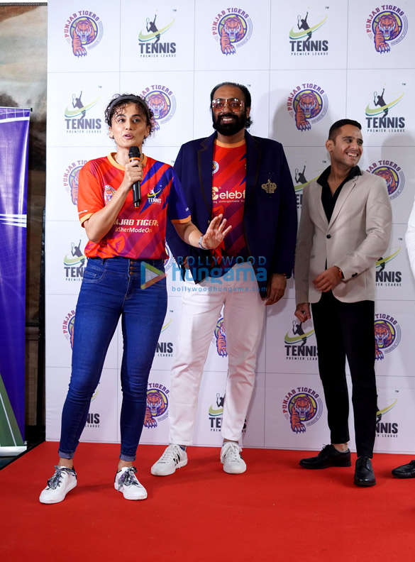 Photos Taapsee Pannu graces the grand launch of Team Punjab Tigers (2)